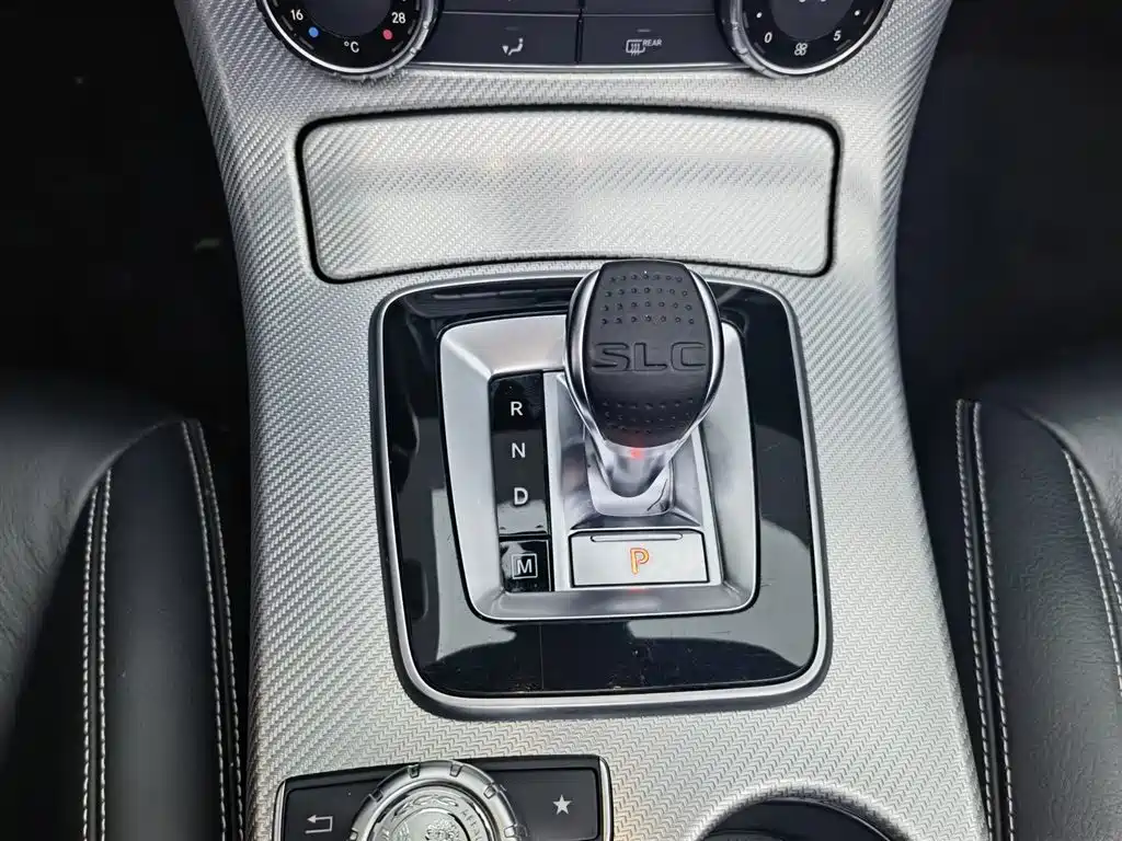 Mercedes-Benz SLC 2018 SLC 260 Dynamic фото 13