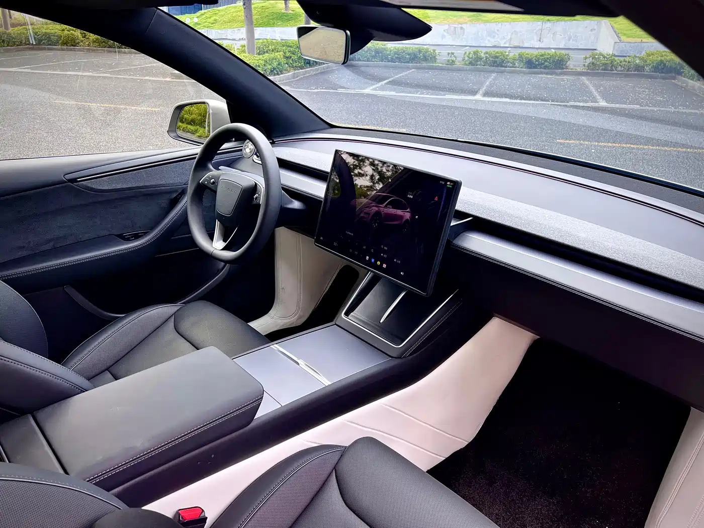 Tesla Model Y L 2026 2025 Facelift Long Range AWD