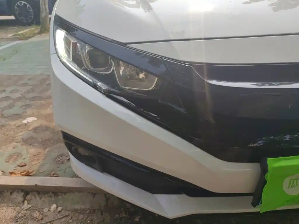 Фото 7 - Honda Civic