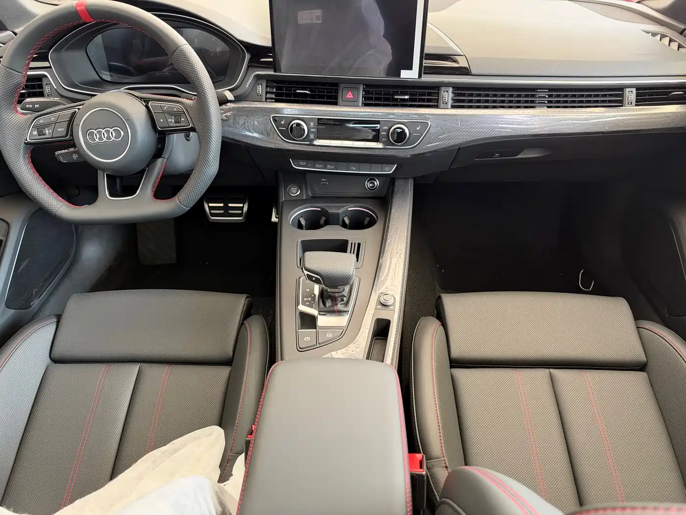 Audi A4L 2026 2025 Model Year Facelift 2 Million Celebration Edition 40 TFSI Luxury Dynamic