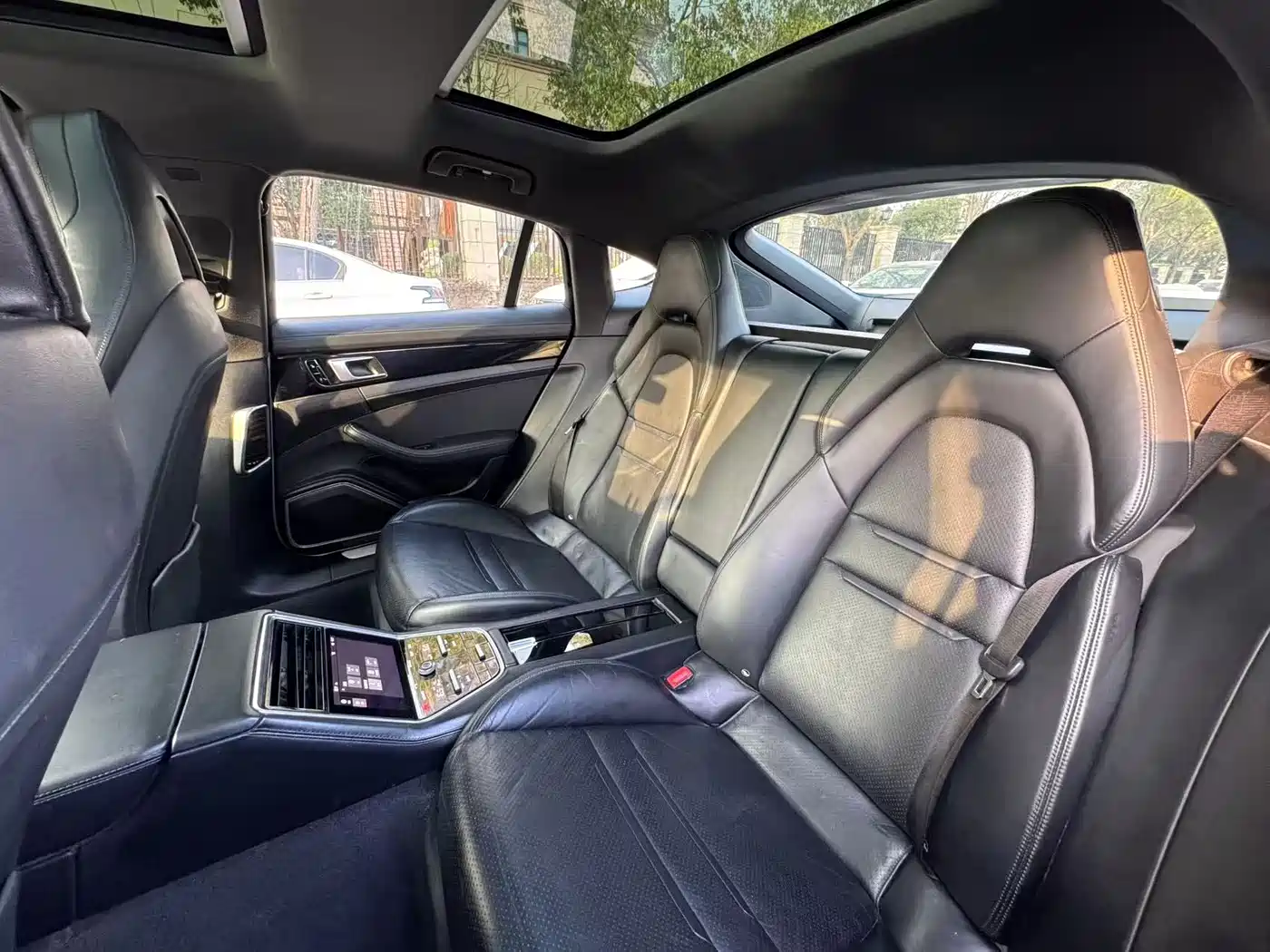 Porsche Panamera 2017 Panamera 3.0T фото 17