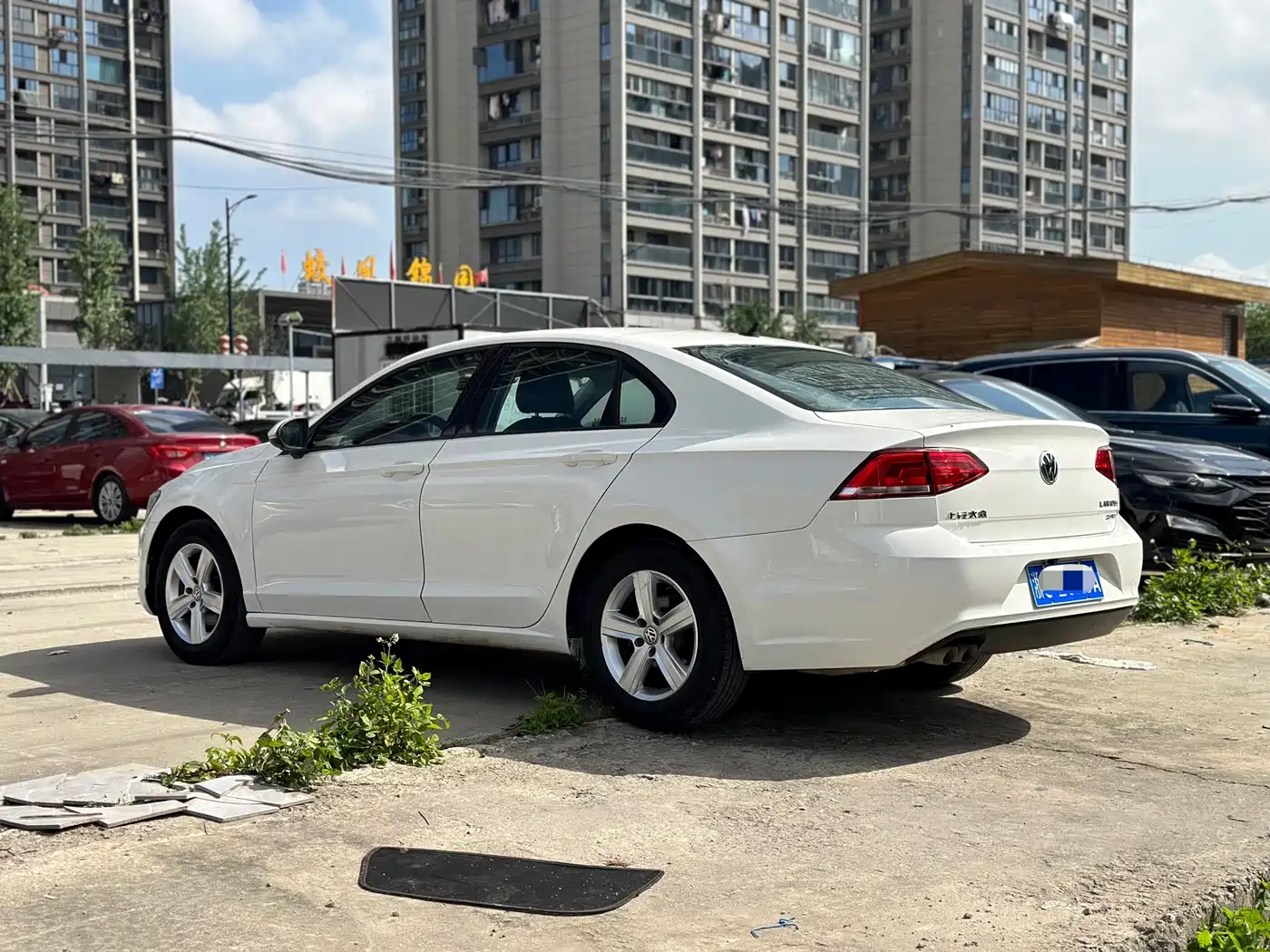 Volkswagen Lamando 2015 230TSI DSG Style фото 6