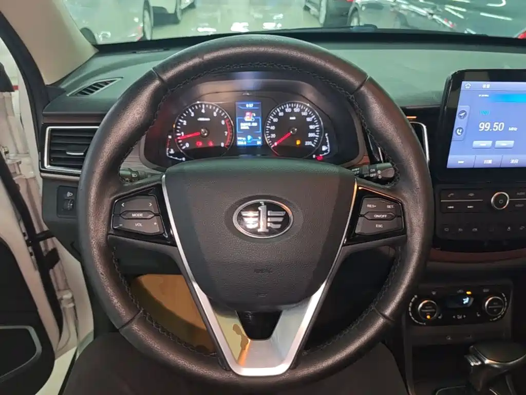 FAW Senya R7 2017 2017 Model 1.6L Automatic Prestige