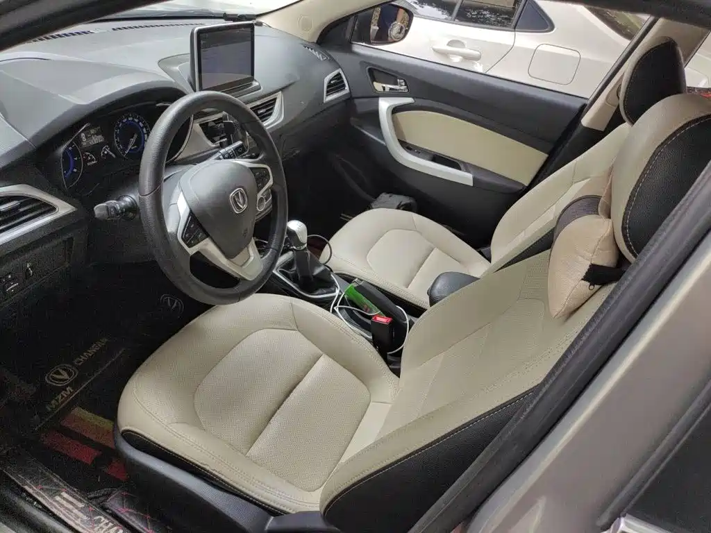 Changan Yuexiang V7 2017 2016 1.6L Manual Le Shang (China IV)