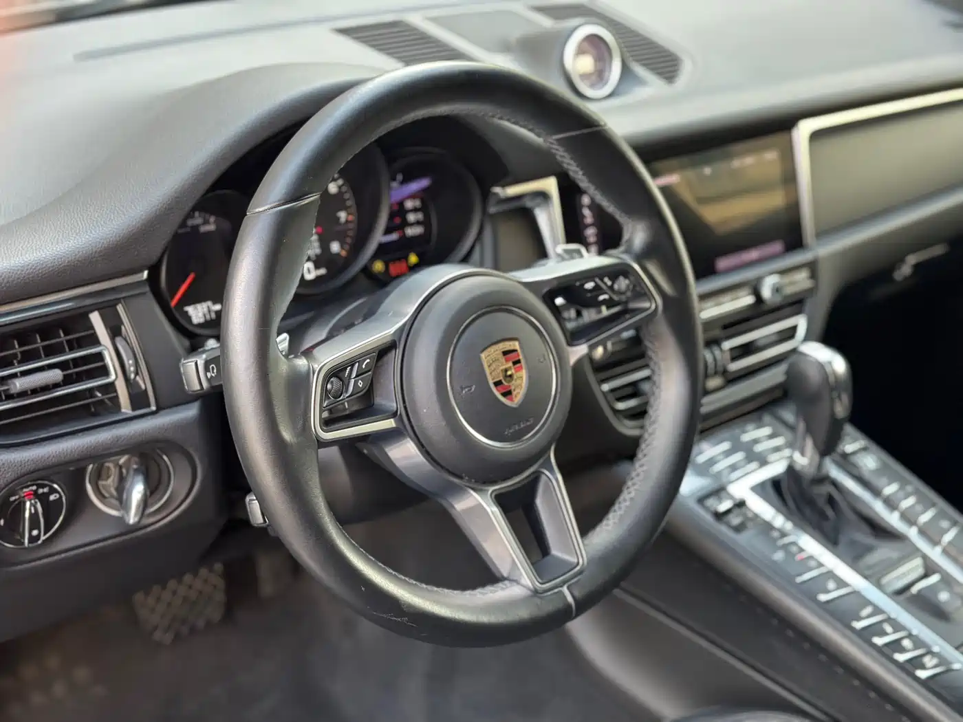 Porsche Macan 2021 Macan 2.0T фото 11