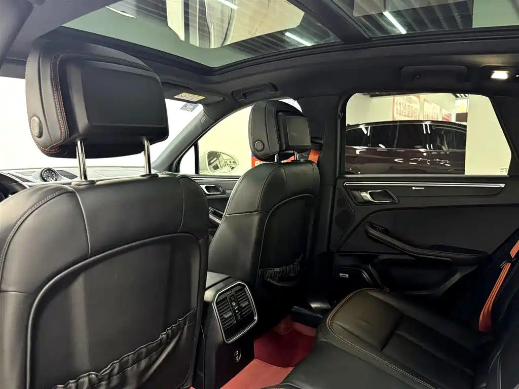 Porsche Macan 2023 Macan 2.0T фото 24