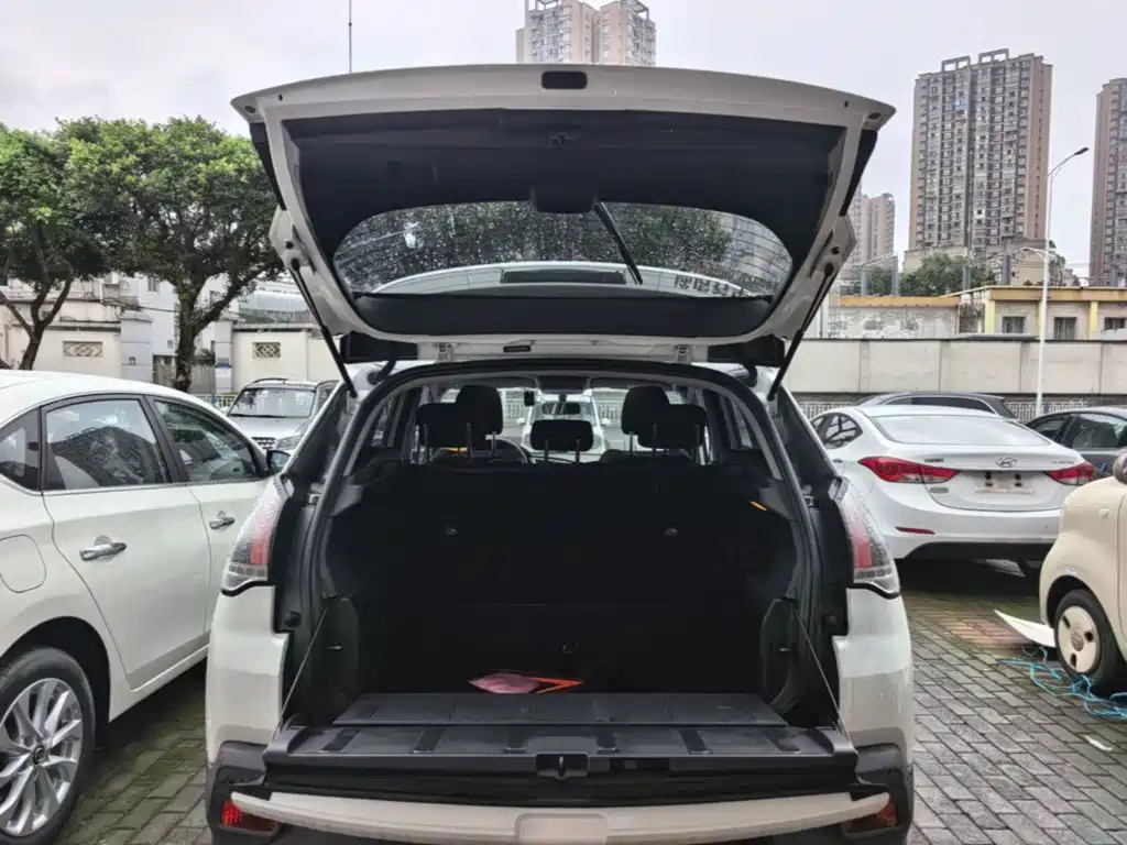 Peugeot 3008 2017 2016 1.6THP Automatic Classic Edition