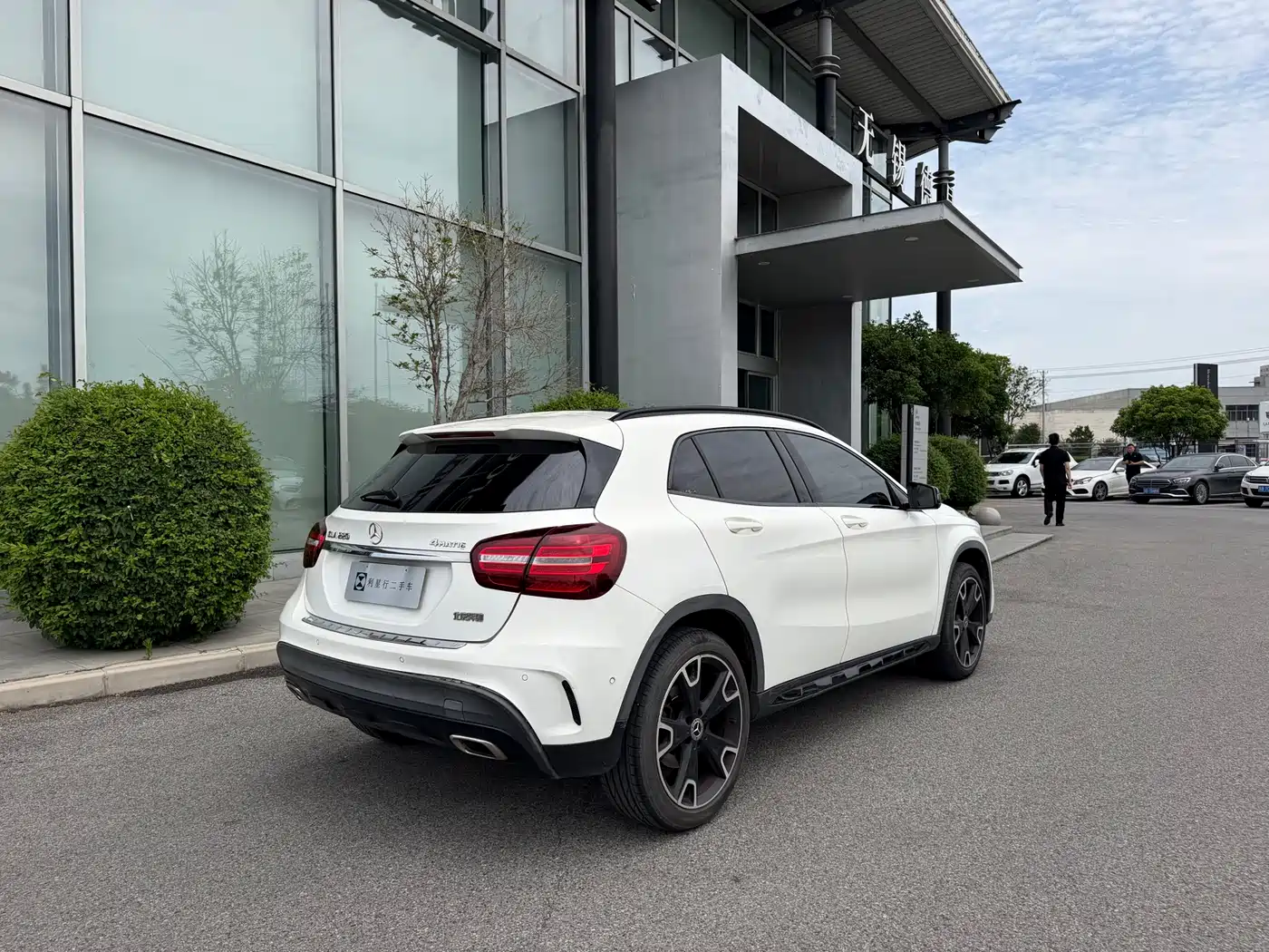 Mercedes-Benz GLA 2018 GLA 220 4MATIC Sport фото 8