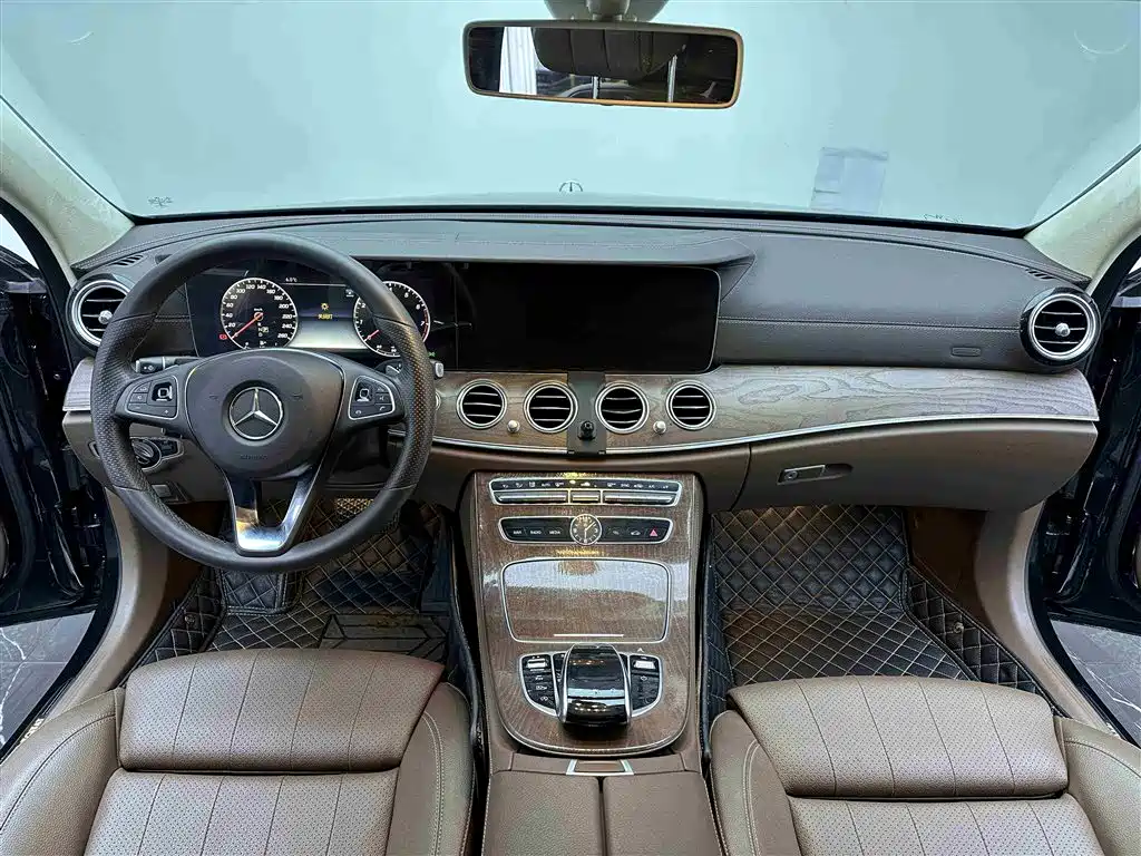 Mercedes-Benz E-Class 2018 Facelift E 200 L фото 12