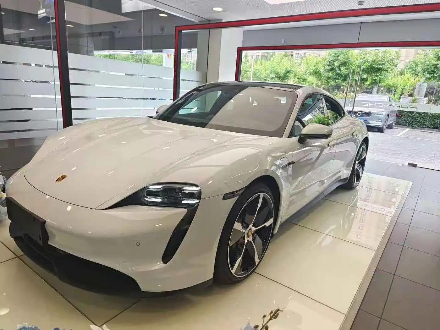 Porsche Taycan 2024 2022 Taycan