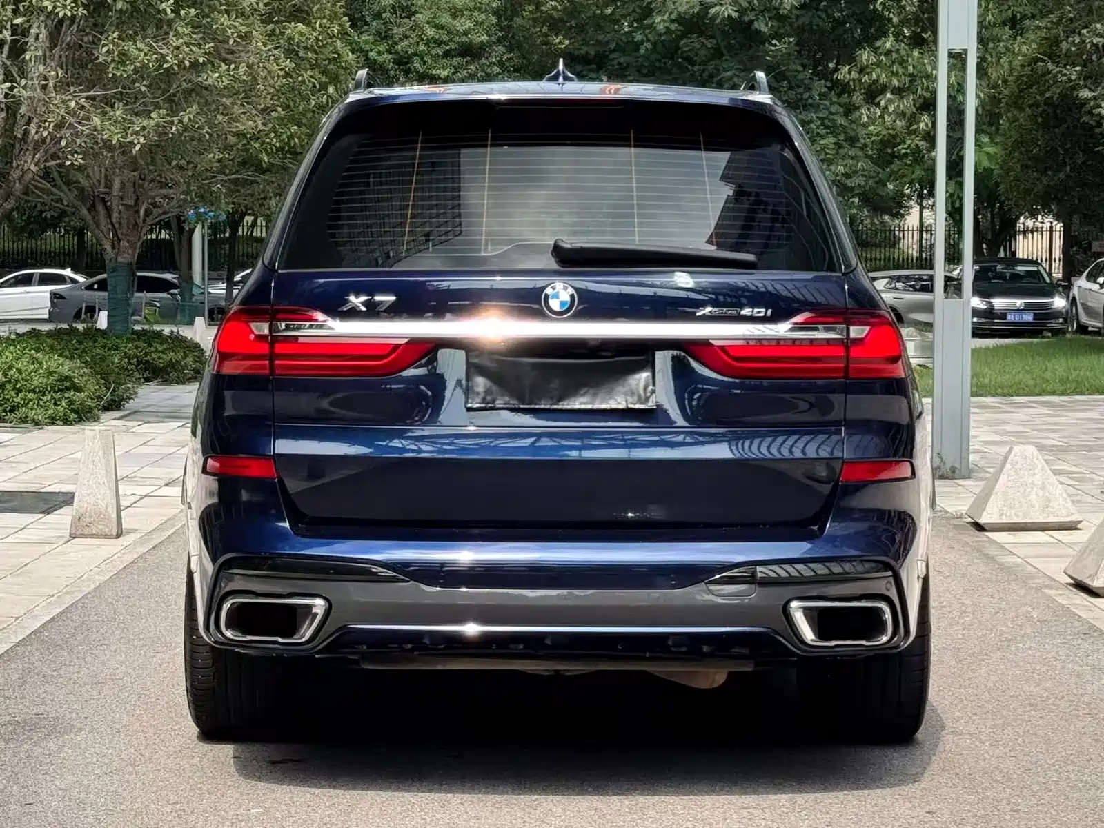 Фото 8 - BMW X7