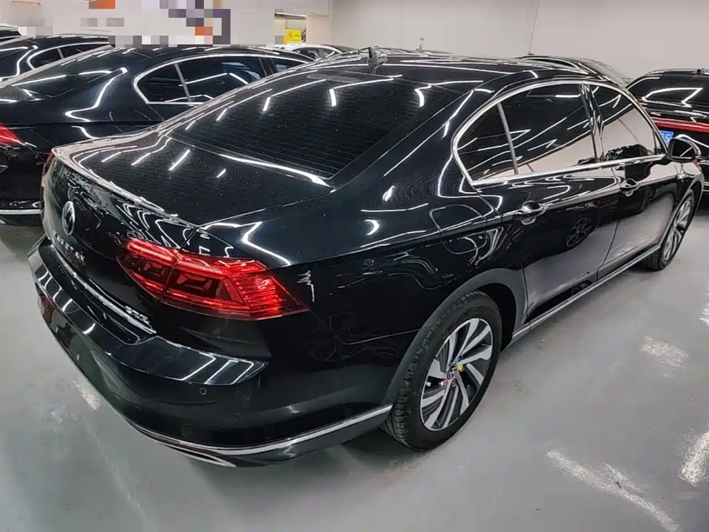 Volkswagen Magotan GTE Plug-in Hybrid 2022 GTE Luxury фото 7