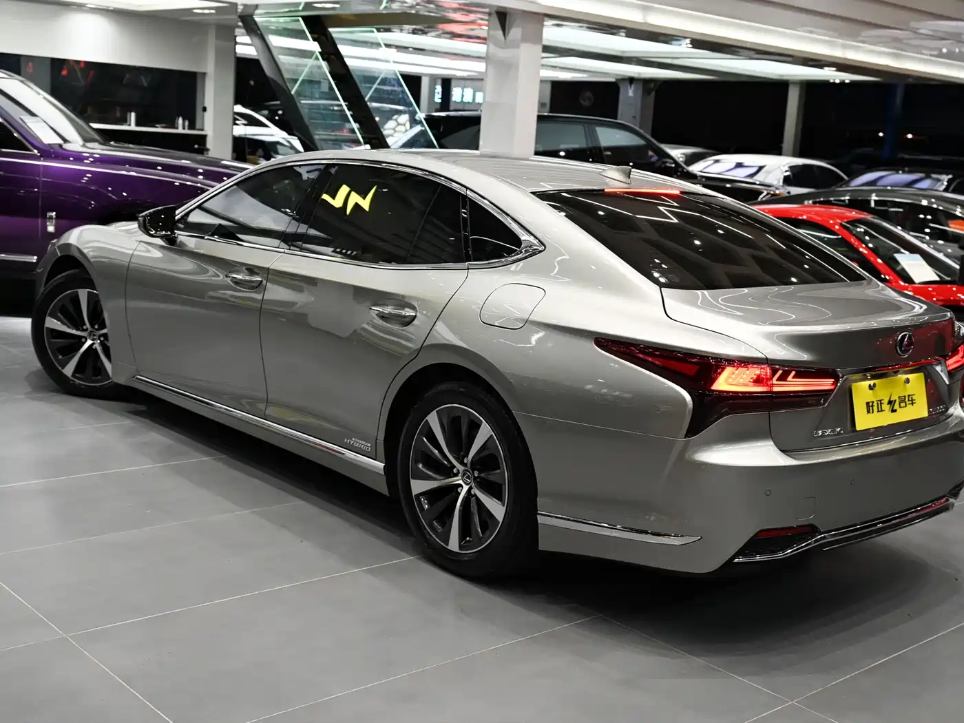 LEXUS LS