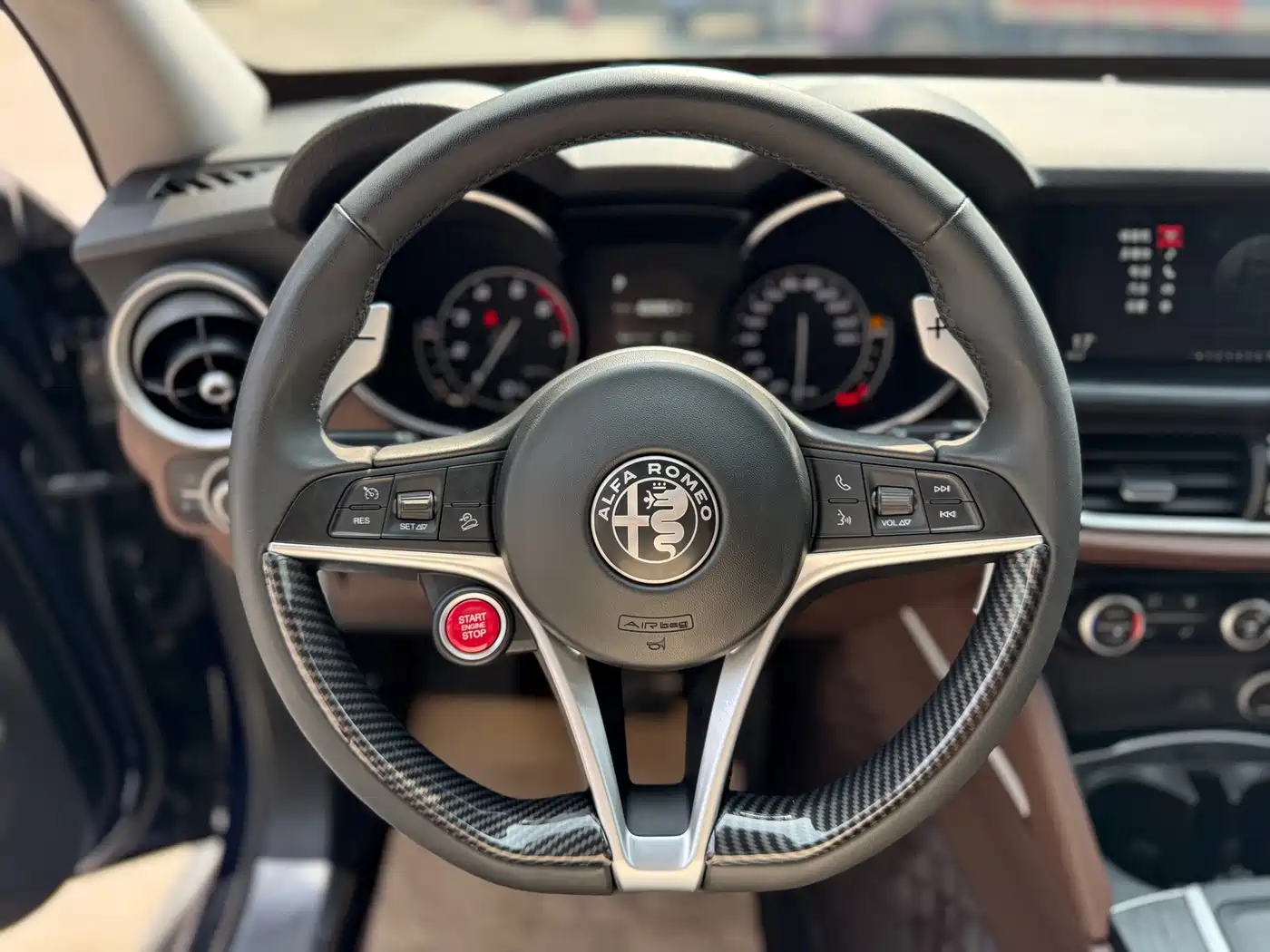 Alfa Romeo Stelvio 2019 2017 2.0T 200HP Elite