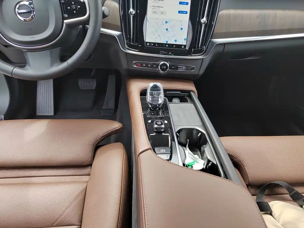 Volvo S90 2025 2025 B5 Zhiyuan Luxury Edition