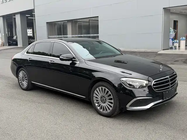 MERCEDES-BENZ E-CLASS 2024