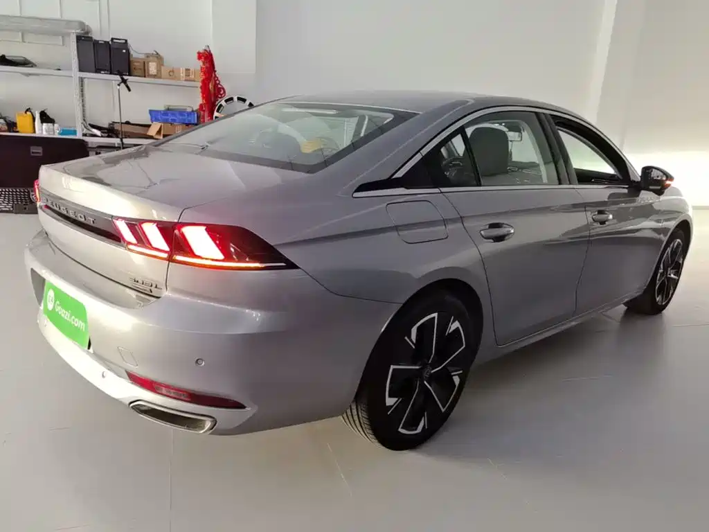 Photo 7 - Peugeot 508