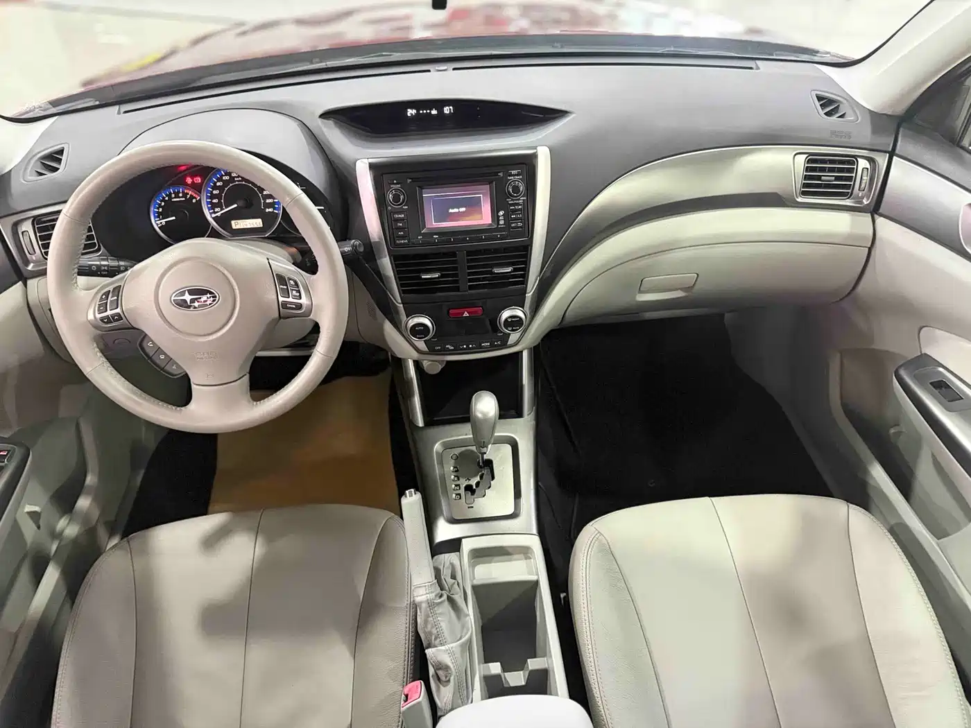 Subaru Forester 2011 2.5XS Automatic Luxury Edition фото 17