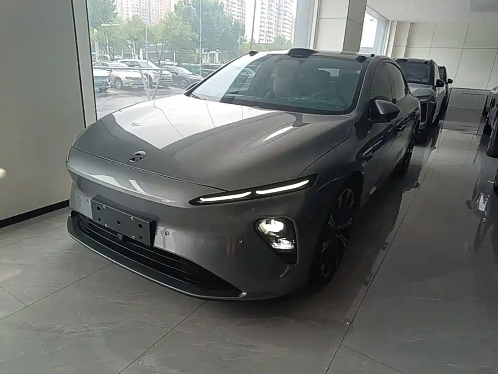 Фото 2 - NIO ET7