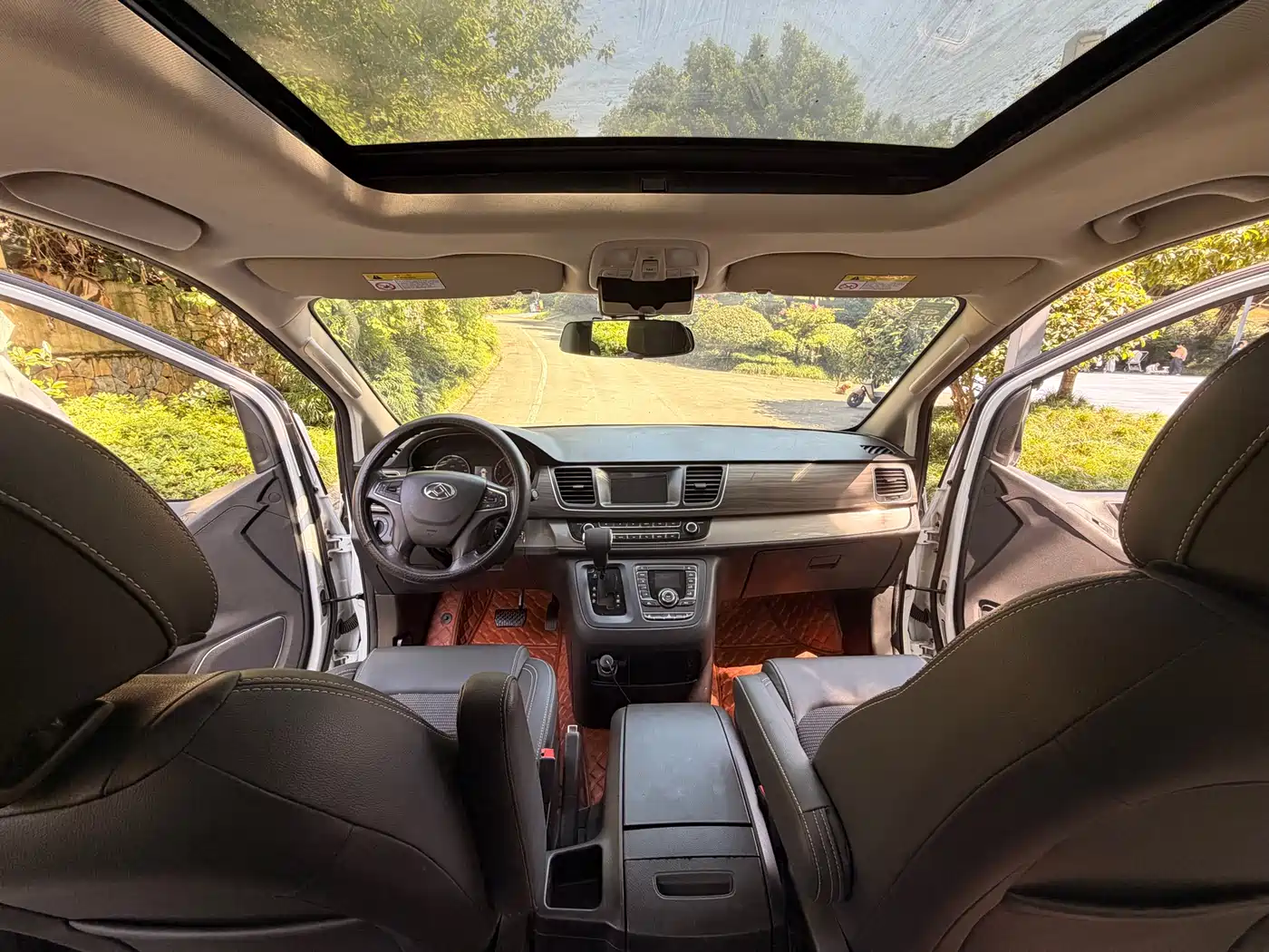 SAIC Maxus Maxus G10 2019 PLUS 2.0T Auto Elite China VI фото 22
