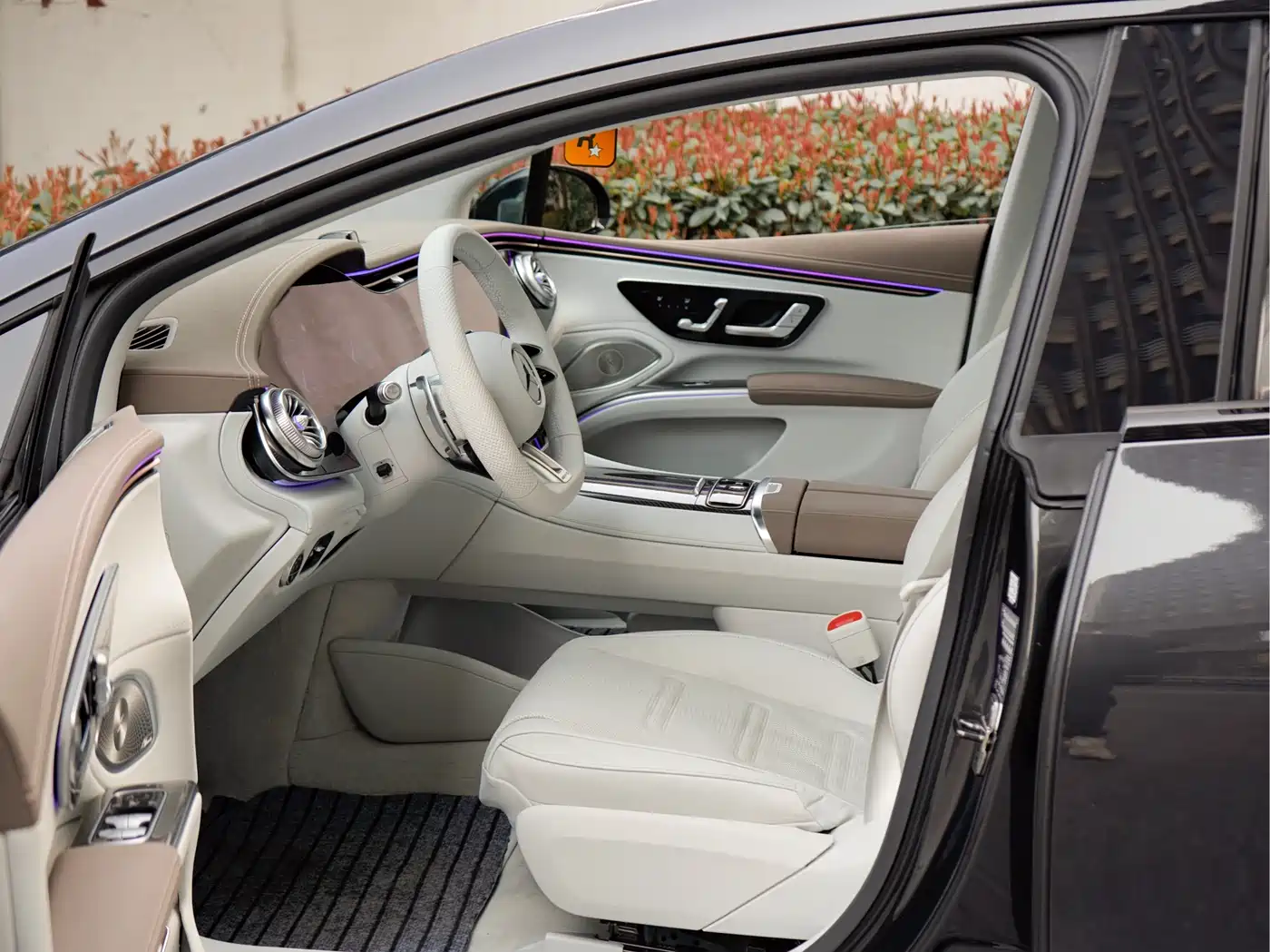 MERCEDES-BENZ EQS AMG