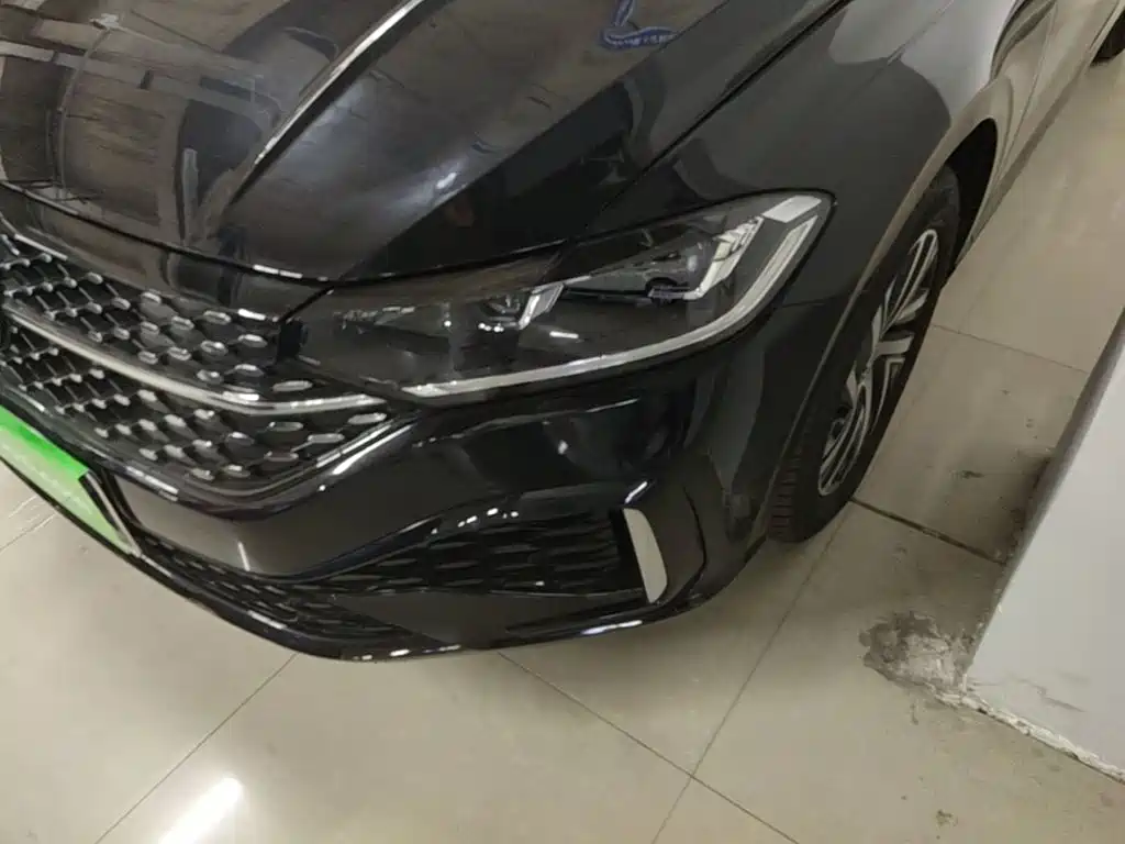 Фото 24 - Volkswagen Lavida