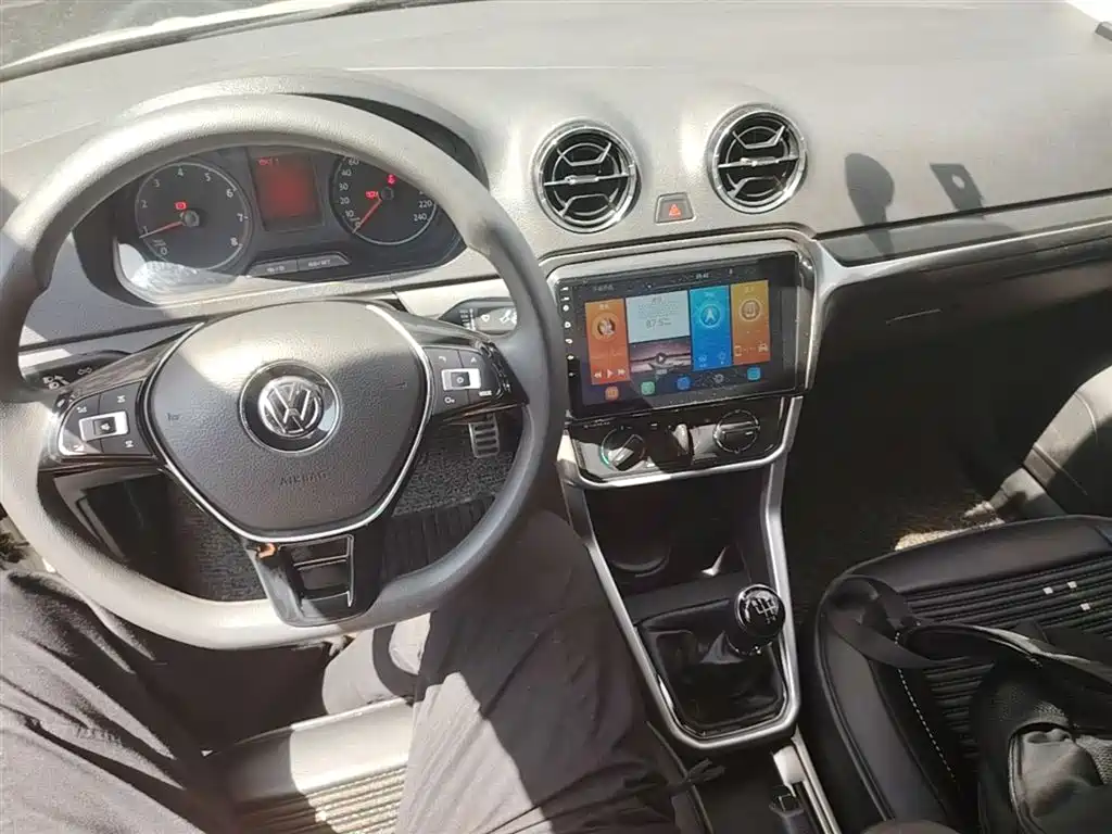 Volkswagen Jetta 2019 Dream Edition 1.5L Manual Fashion фото 10