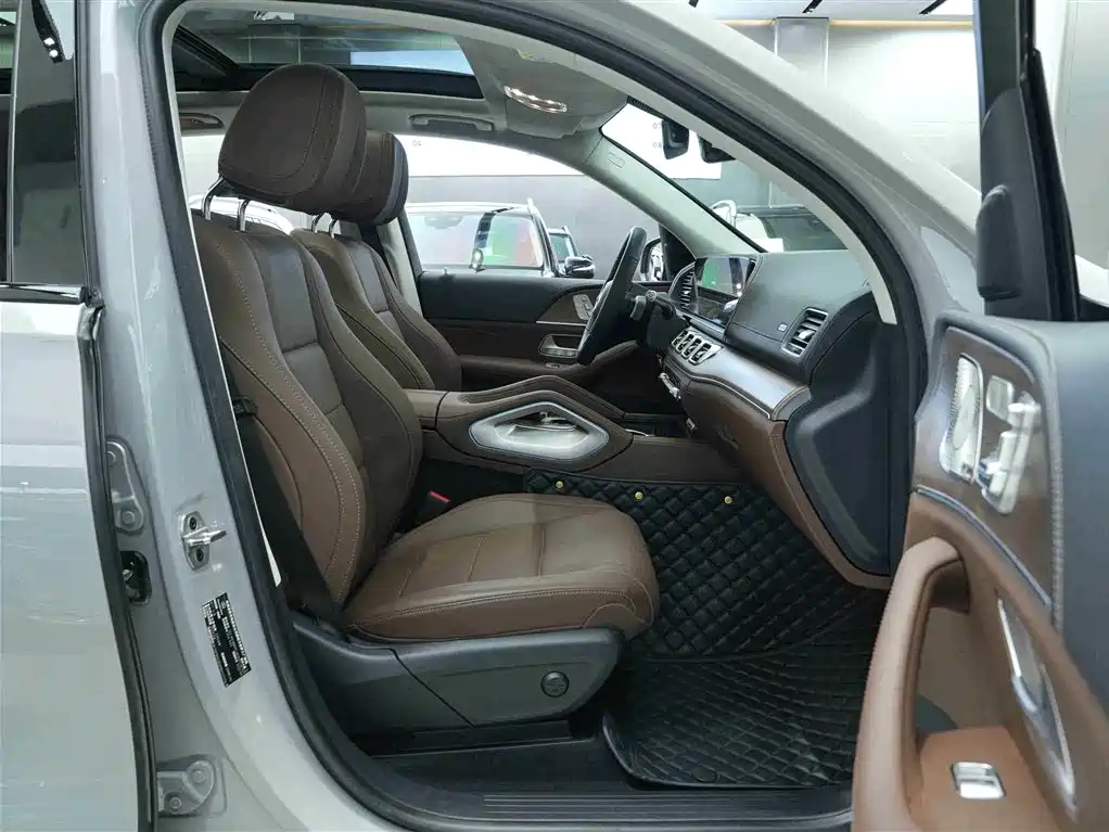 Mercedes-Benz GLE 2024 GLE 450 4MATIC Fashion фото 12