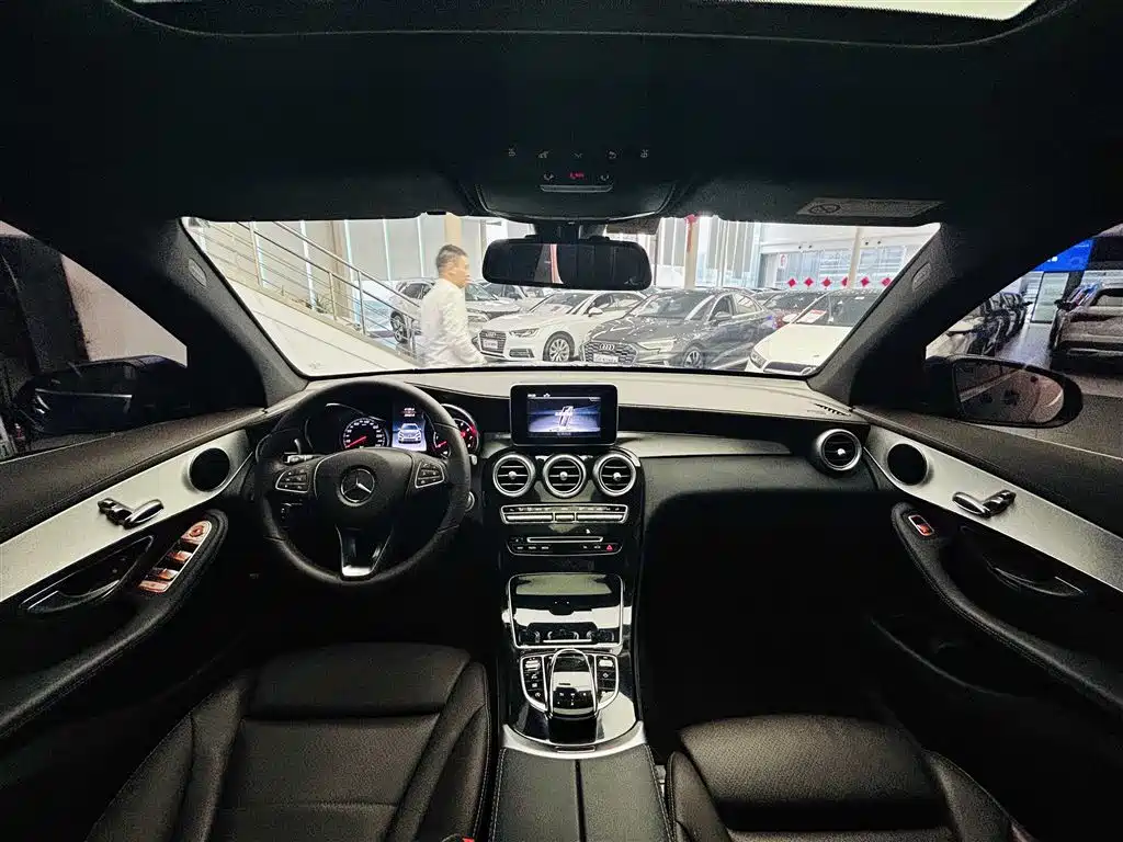 Mercedes-Benz GLC 2019 Model GLC 200 L 4MATIC фото 14