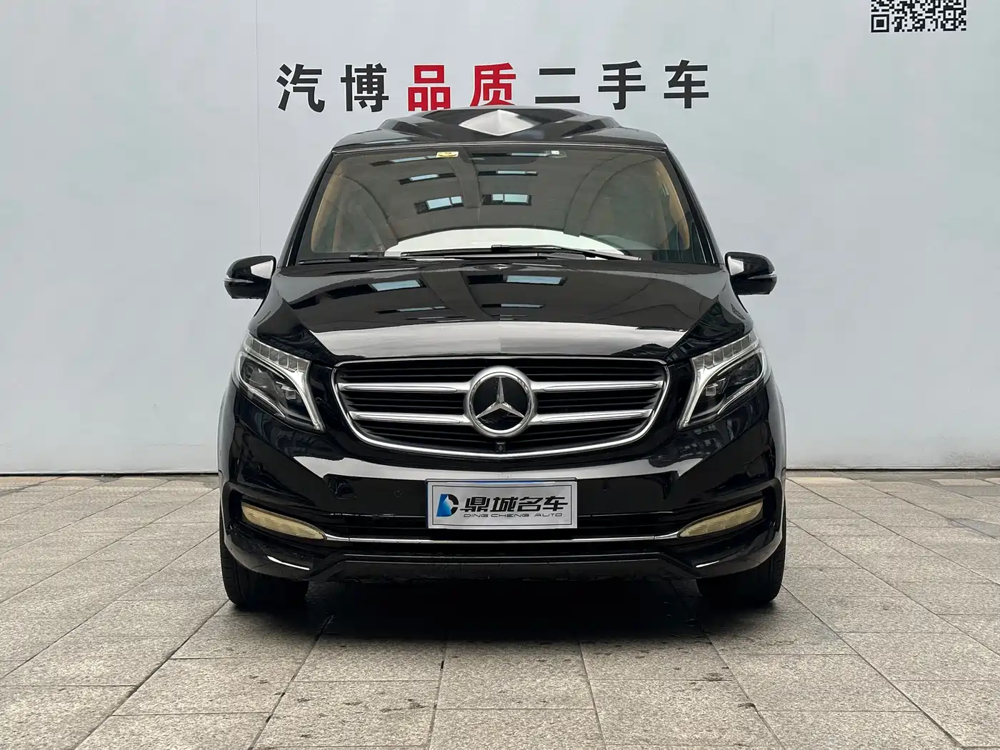 Mercedes-Benz V-Class 2018 V 260 L Premium Long Wheelbase Edition China VI фото 2