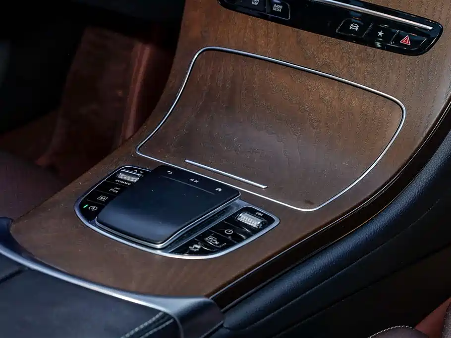 Mercedes-Benz GLC 2022 Facelift GLC 300 L 4MATIC Dynamic Collector's Edition фото 29