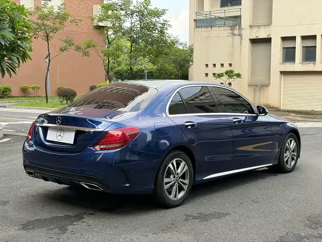 Mercedes-Benz C-Class 2018 C 200 L Sport Edition — фото 4