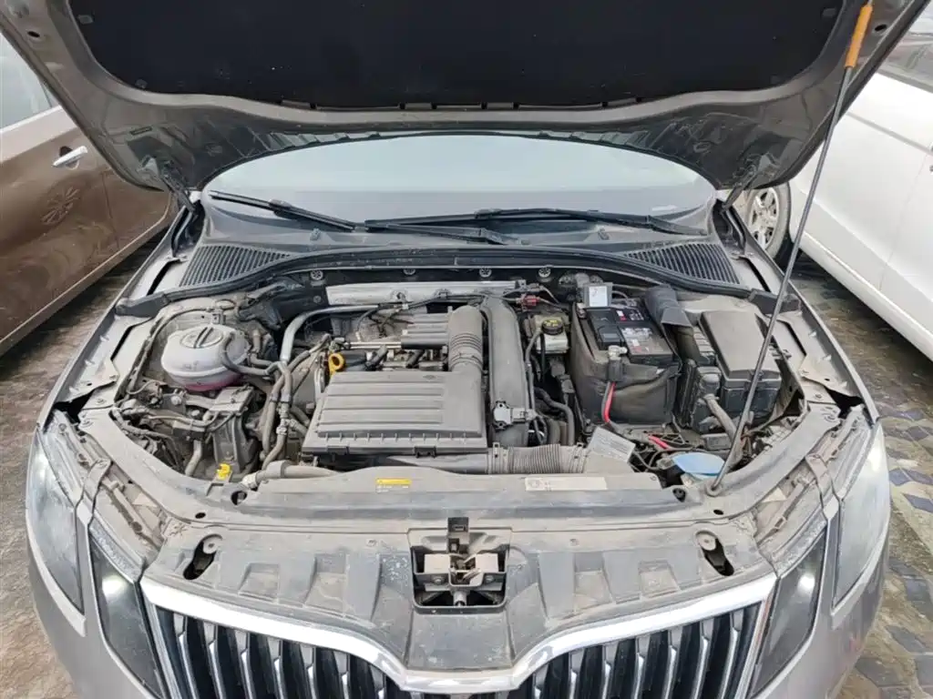 Škoda Octavia 2018 TSI230 DSG Comfort Edition фото 20