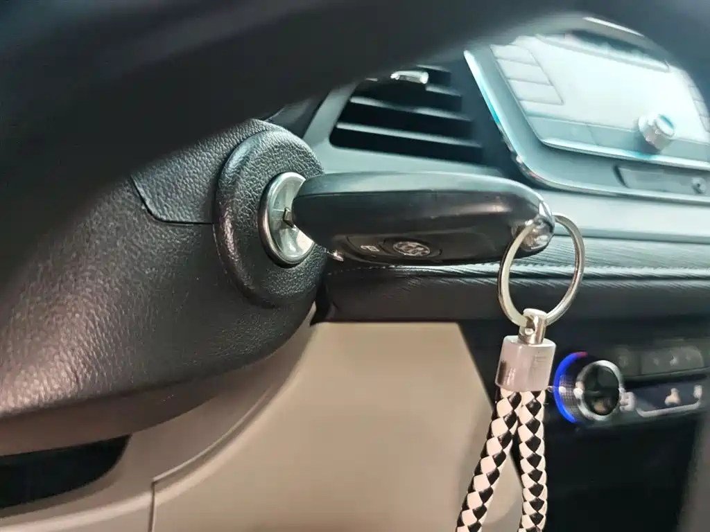 Buick GL6 2019 18T 6-seat Elite China VI фото 17