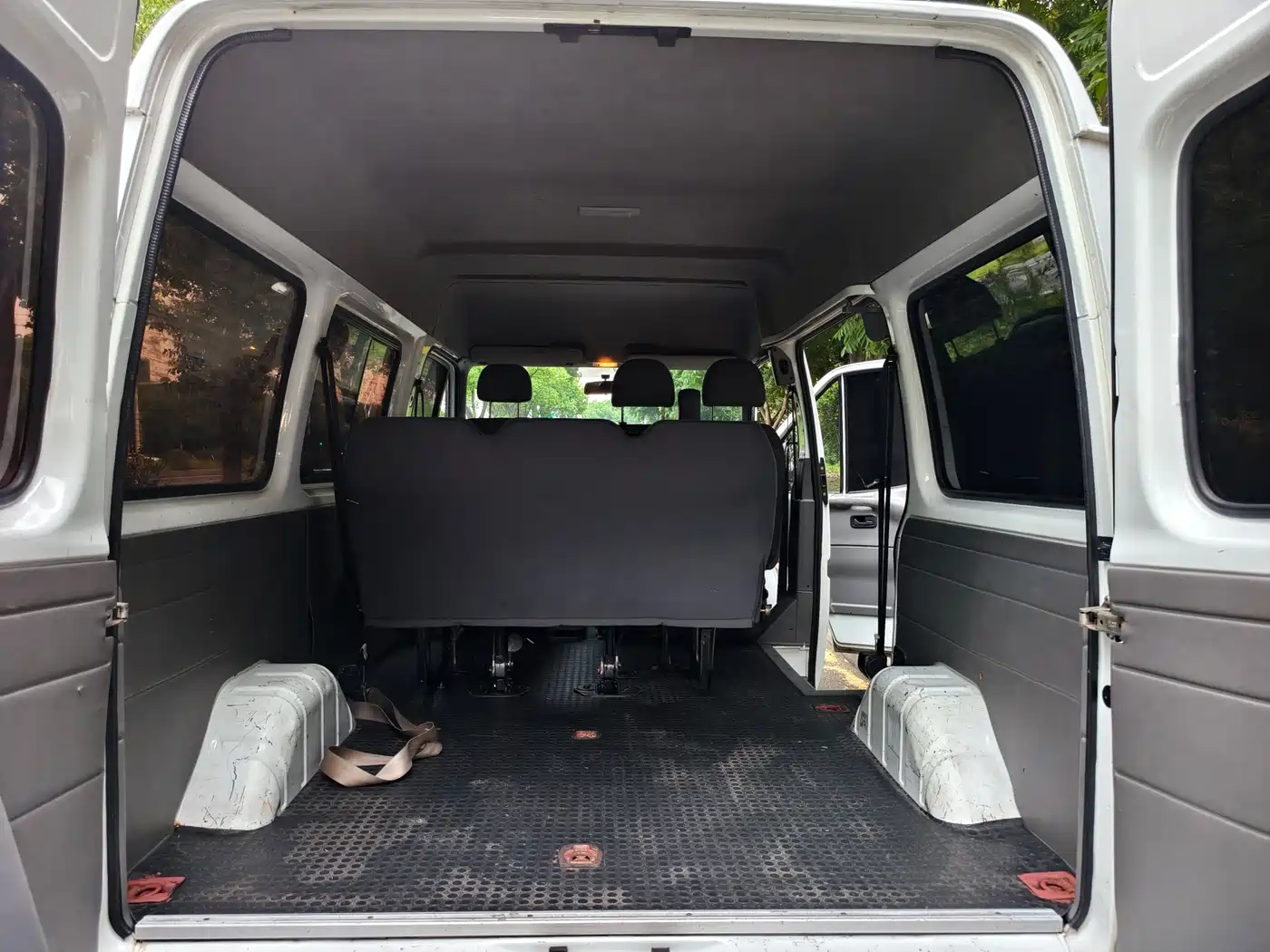 Ford Classic Transit 2014 2013 2.8T Diesel Standard Short Wheelbase Medium Roof JX493ZLQ4