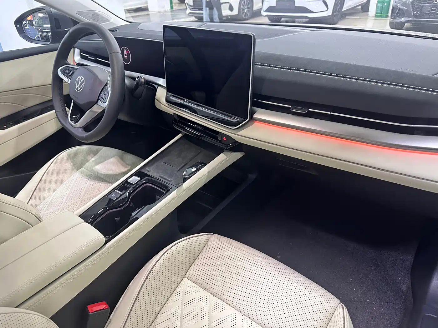 Volkswagen Sagitar 2025 300TSI DSG High-end Model фото 10