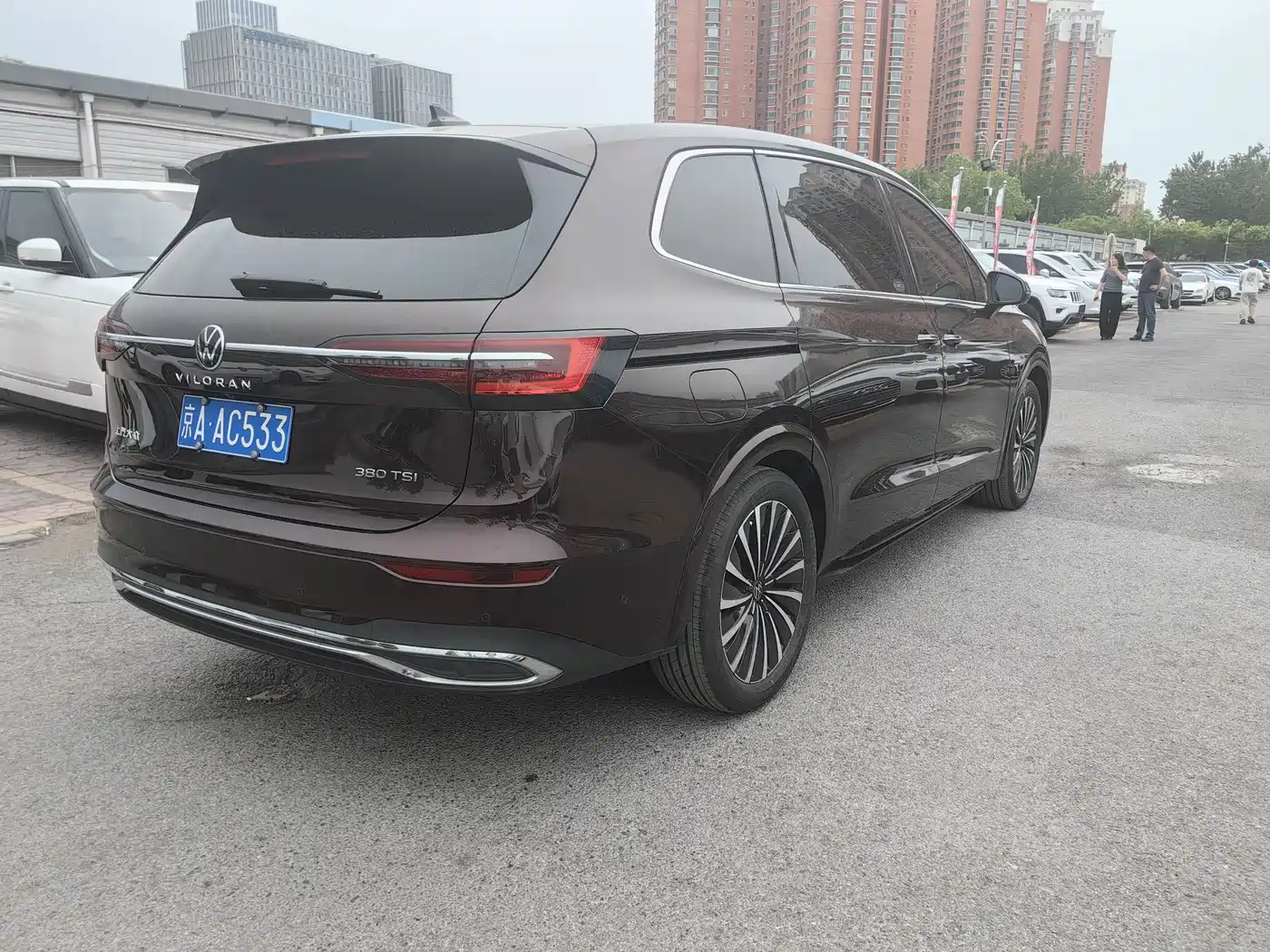 Volkswagen Viloran 2022 380TSI Premium Edition фото 14