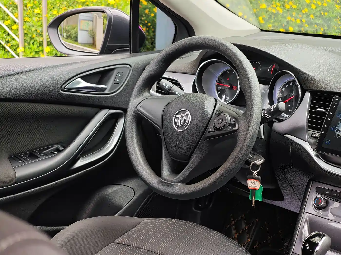 Buick Verano 2016 Hatchback 15S Automatic Leading фото 14