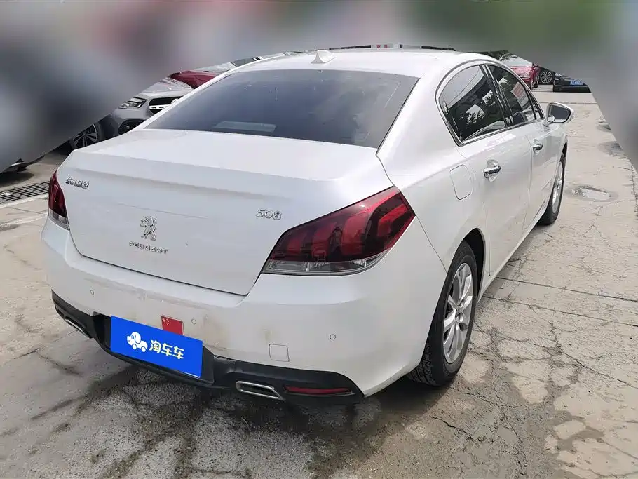 Peugeot 508 2015 2.0L Automatic Zhiyi Edition фото 3
