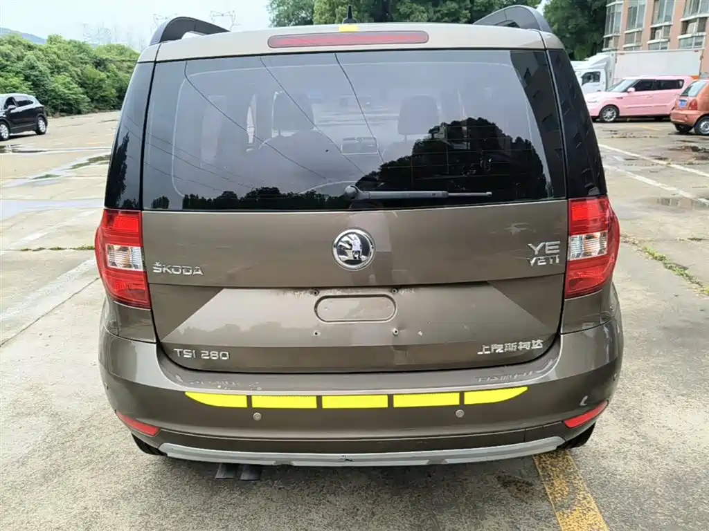 Škoda Yeti 2017 TSI280 DSG Advance фото 6