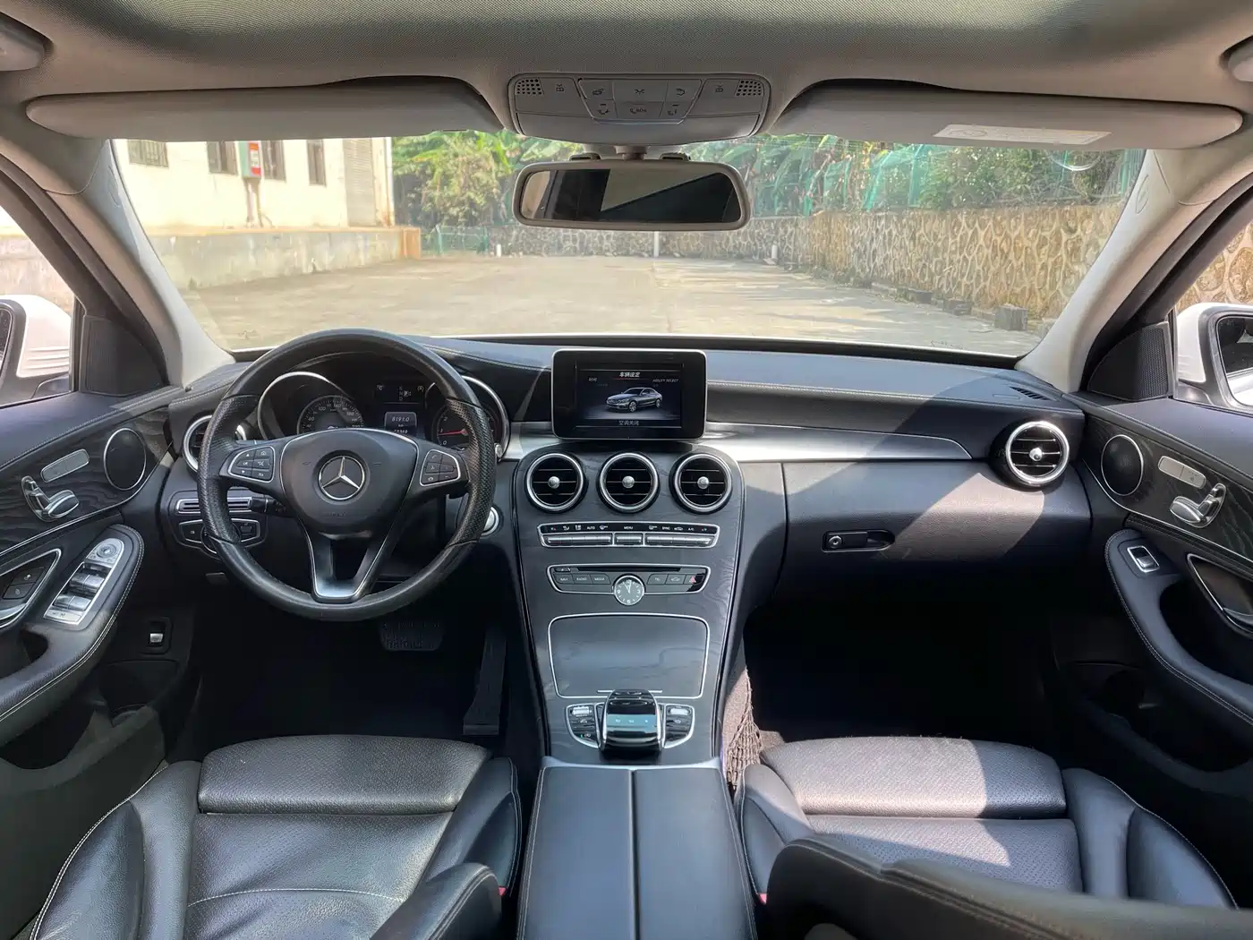 Mercedes-Benz C-Class 2015 Facelift C 200 L Sport фото 5