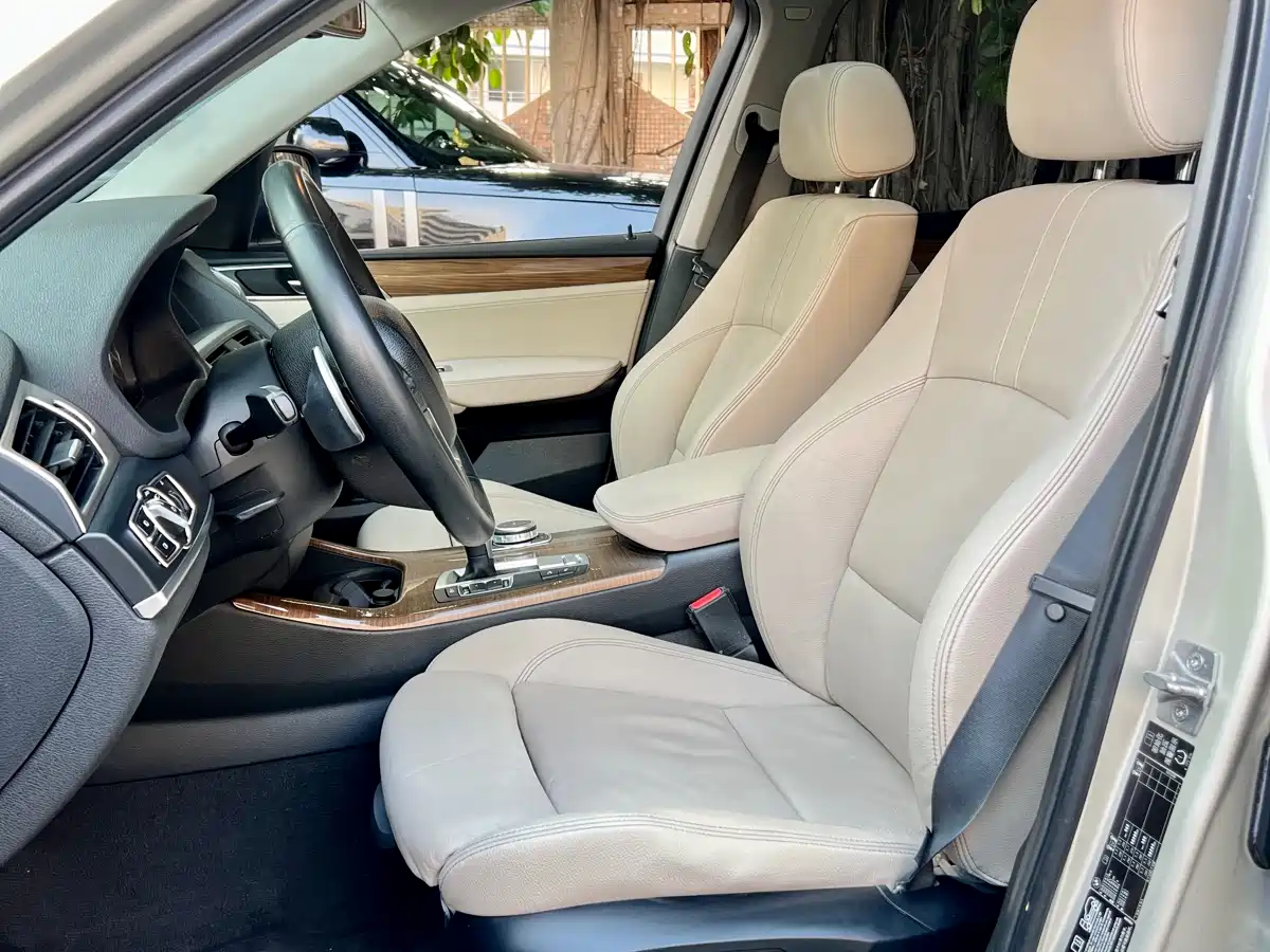 BMW X3 (Import) 2011 xDrive35i Luxury фото 6