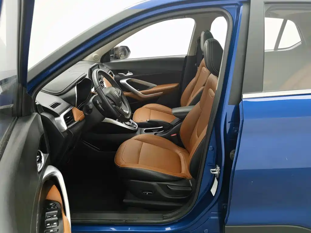 Photo 10 - Baojun 510