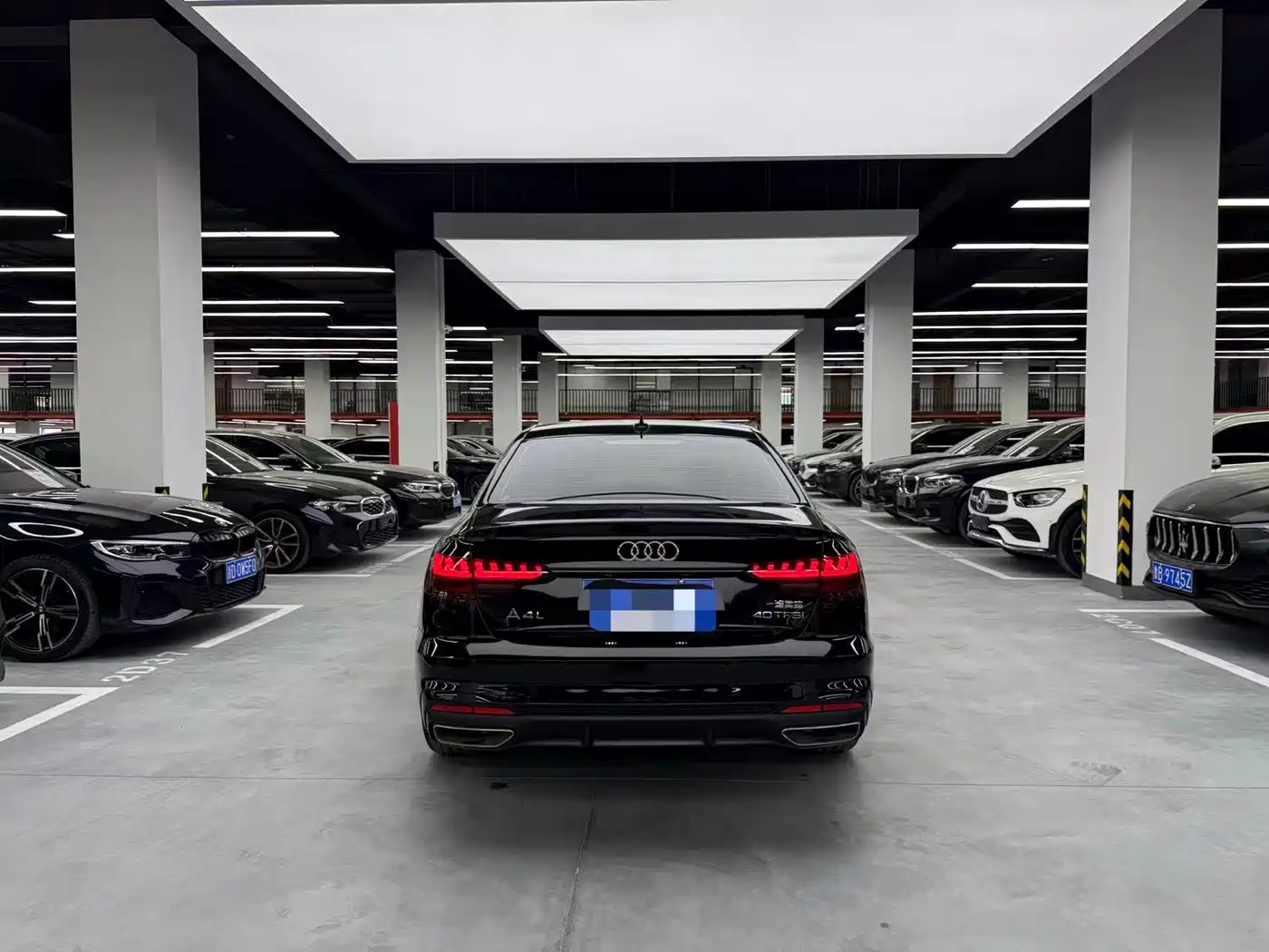 Audi A4L 2025 2 Million Celebration Edition 40 TFSI Luxury Dynamic фото 15