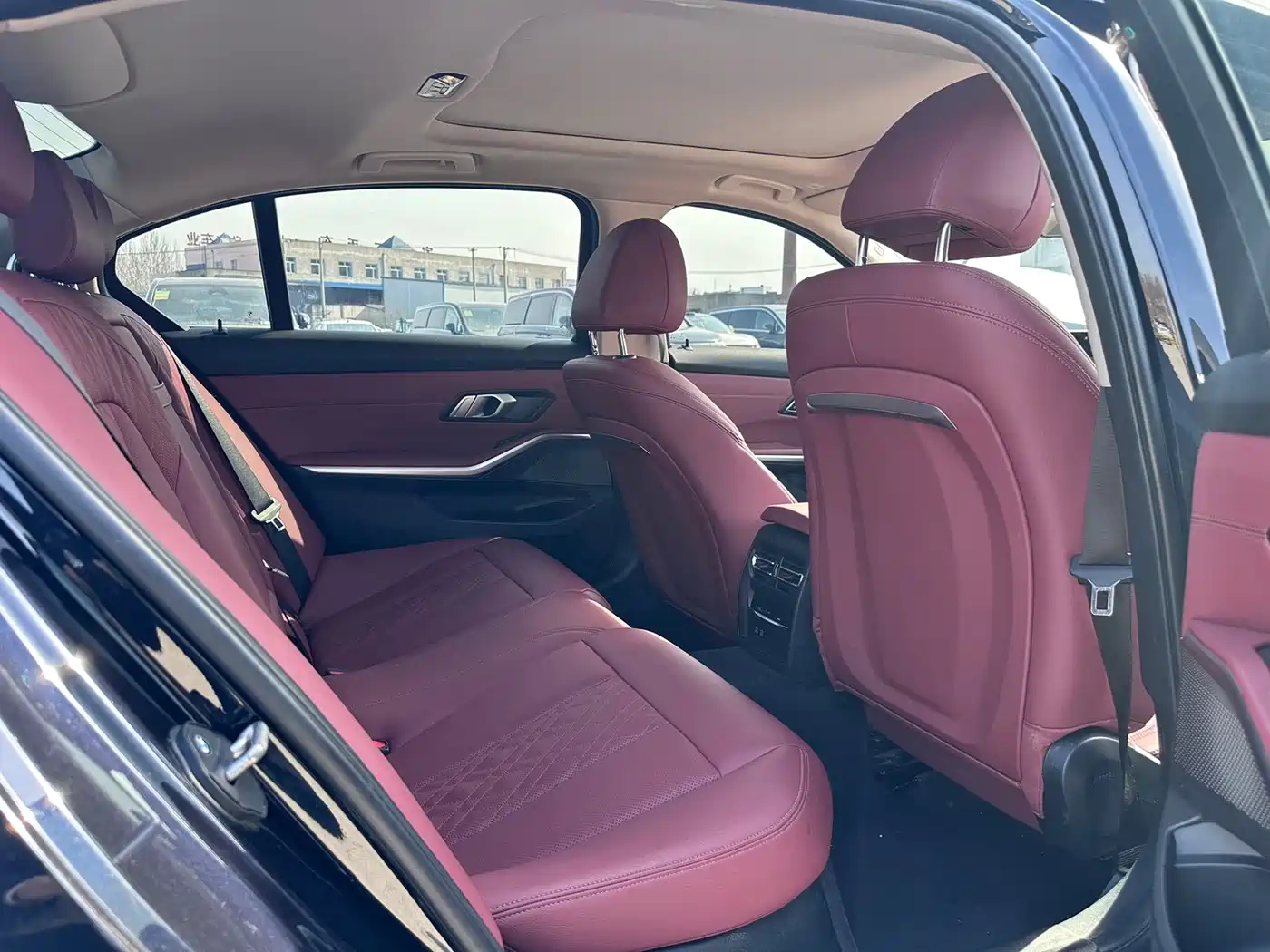 BMW 3 Series 2023 320Li M Sport Package фото 13
