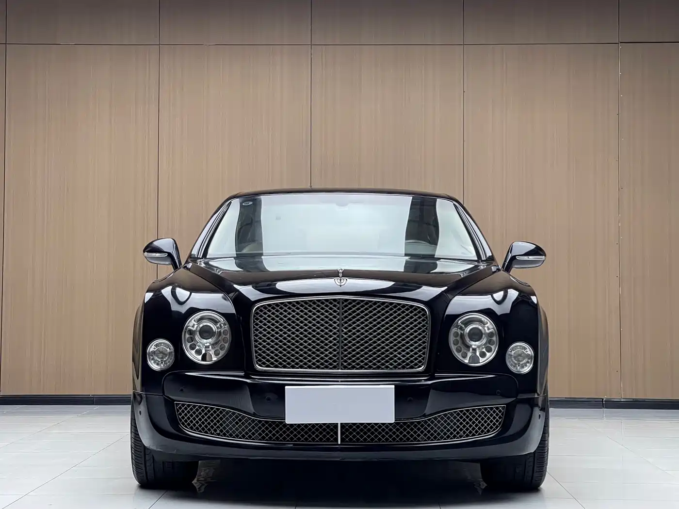 Bentley Mulsanne 2011 6.8T Luxury Edition фото 2