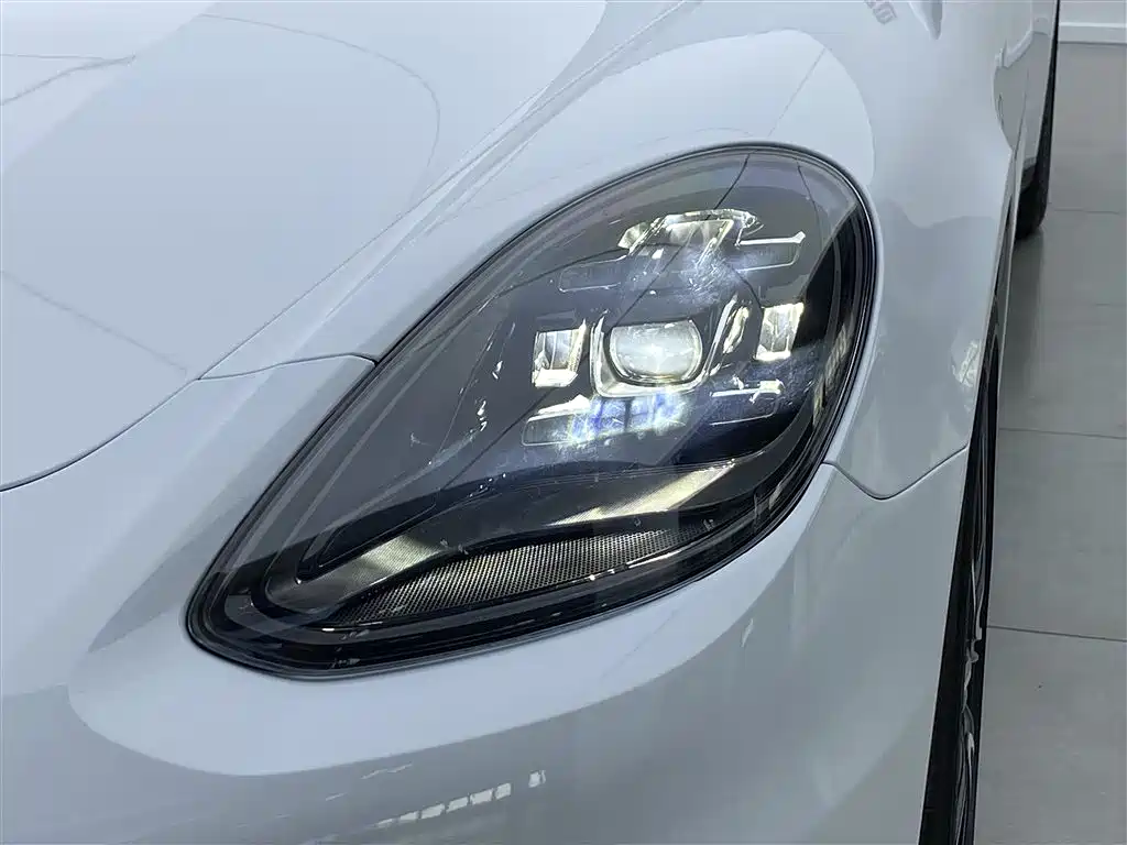Porsche Panamera 2019 Panamera 4 Executive Long Wheelbase 2.9T фото 30