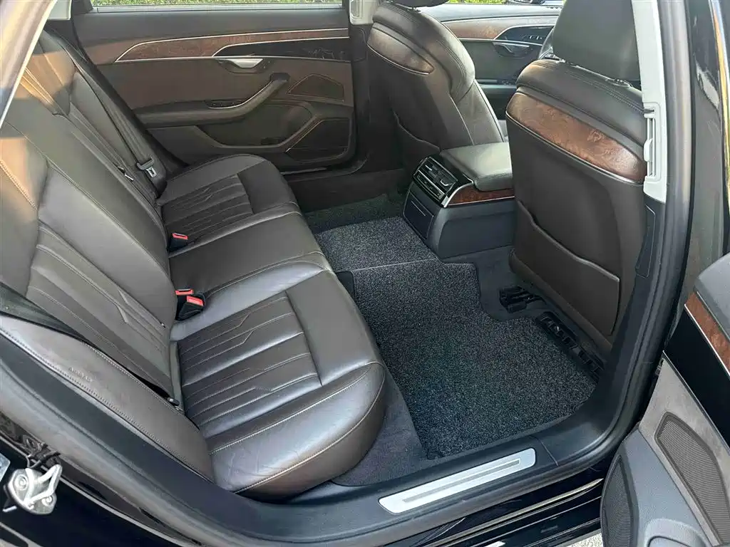Audi A8 2018 A8L 55 TFSI quattro Launch Premium фото 20