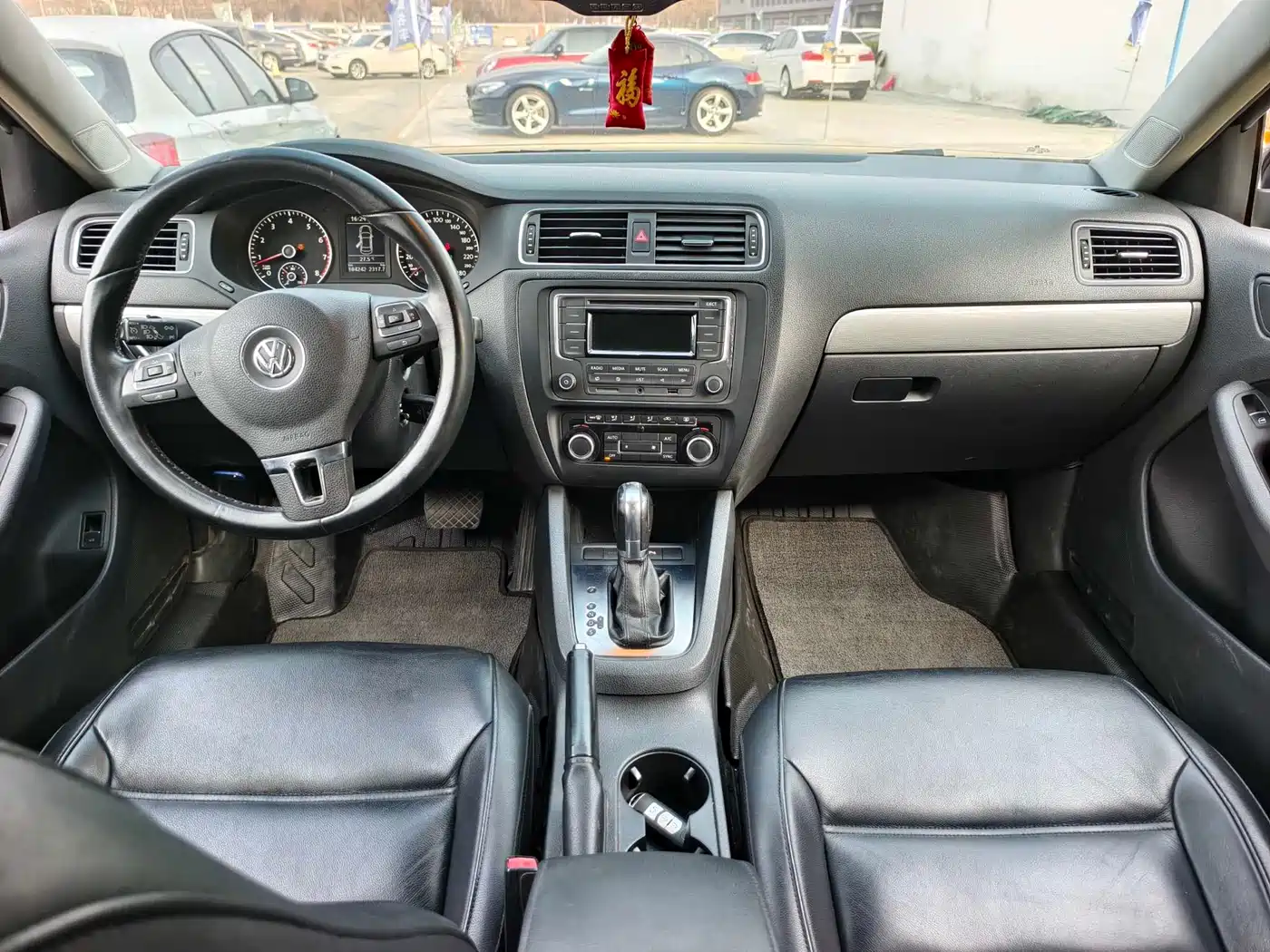 Volkswagen Sagitar 2012 1.4TSI Automatic Luxury фото 6