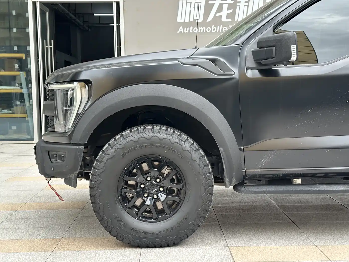 FORD F-150 RAPTOR